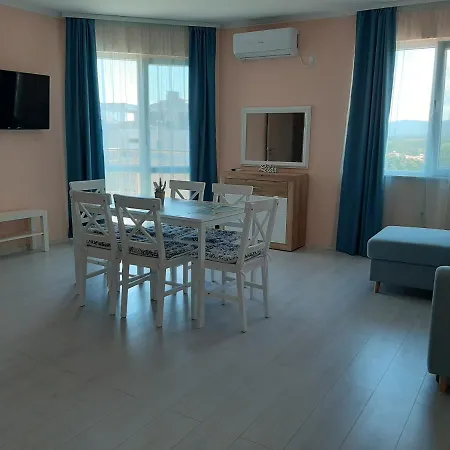 La 2 Apart Otel Tsarevo