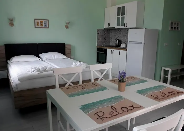 Апартхотел La 2 4*