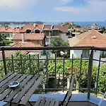 La 2 Apartmanhotel Carevo