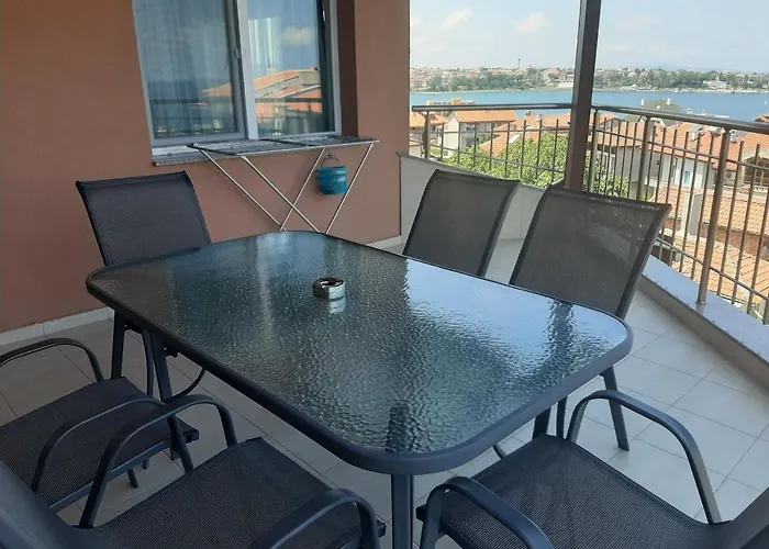 La 2 Aparthotel Zarewo