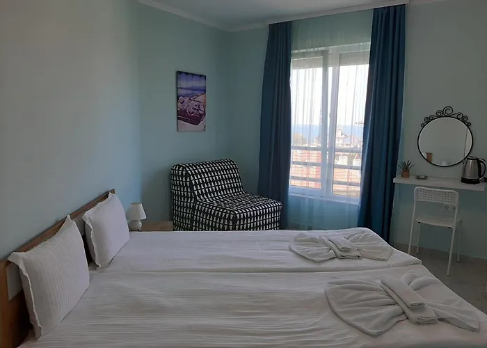 La 2 Apartmanhotel Carevo